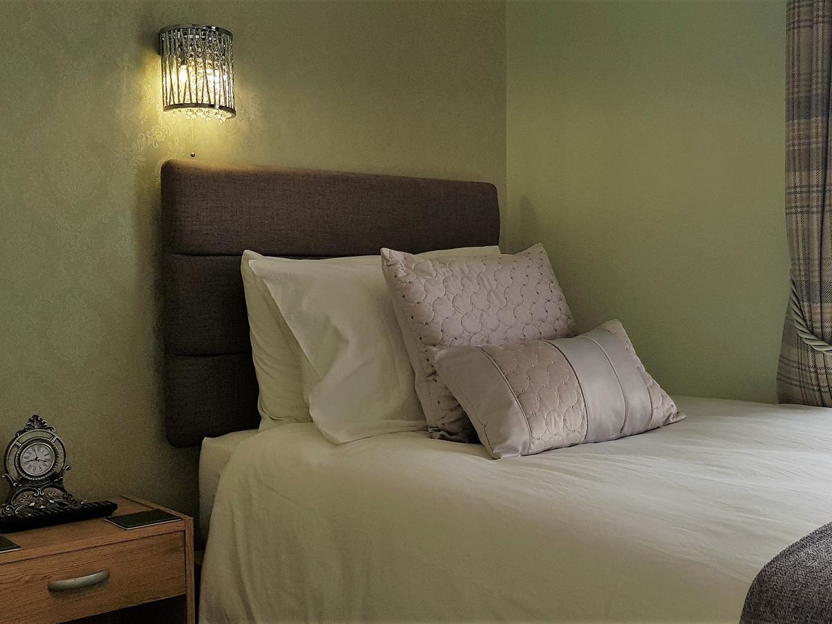 Courtneys Of Gynn Square Bed and Breakfast Μπλάκπουλ Δωμάτιο φωτογραφία