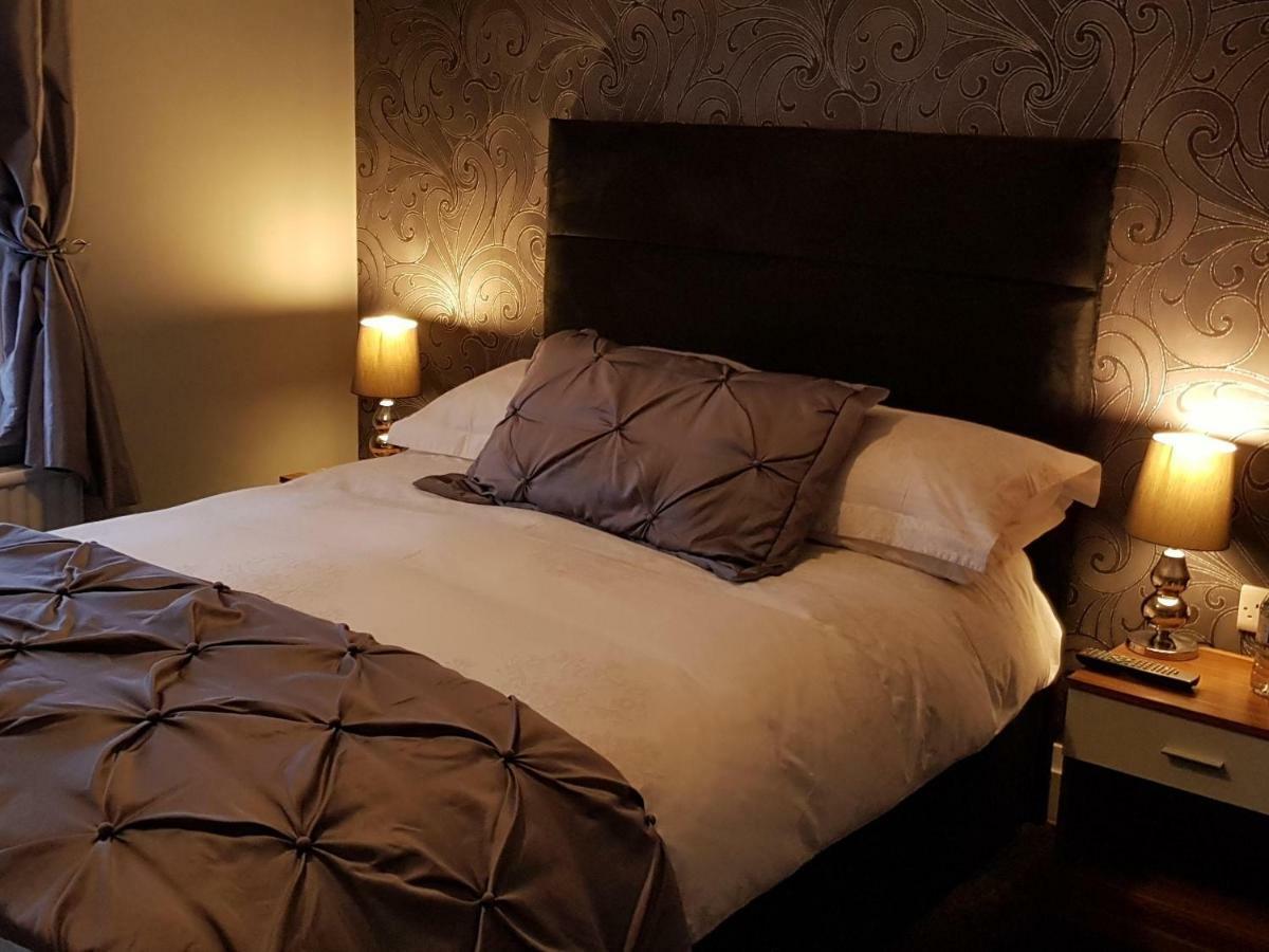 Courtneys Of Gynn Square Bed and Breakfast Μπλάκπουλ Εξωτερικό φωτογραφία
